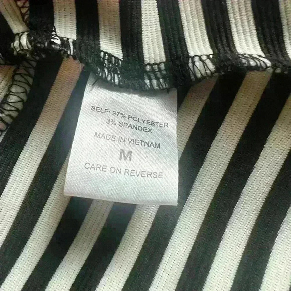 New York & Company Stretch white and black shirt. Size M. NWOT poly/spandex mix - Picture 12 of 14